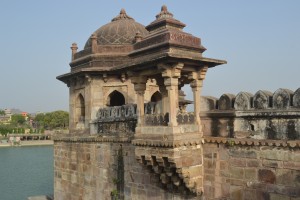 Balcony_at_Sher_Shah_Suri_Tomb